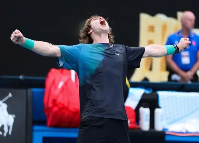 年轻中锋来 年轻中锋来