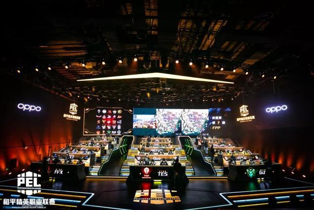 出的年轻球 出的年轻球