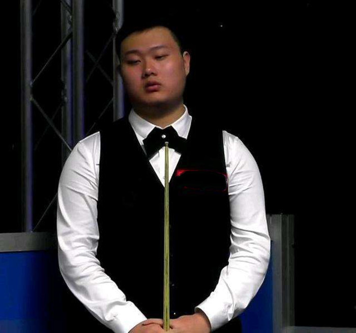 韩国足协：金玟哉因左脚跟腱伤势退出本期国家队.